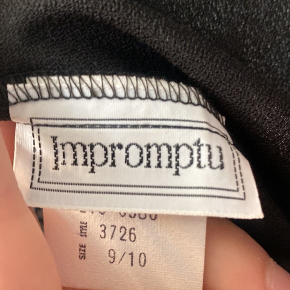 Black dress - Picture 5 of 6